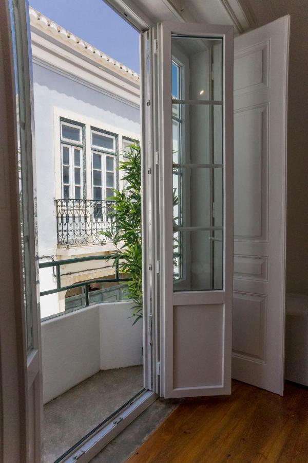 ホテル Lalitana Townhouse ラゴス エクステリア 写真