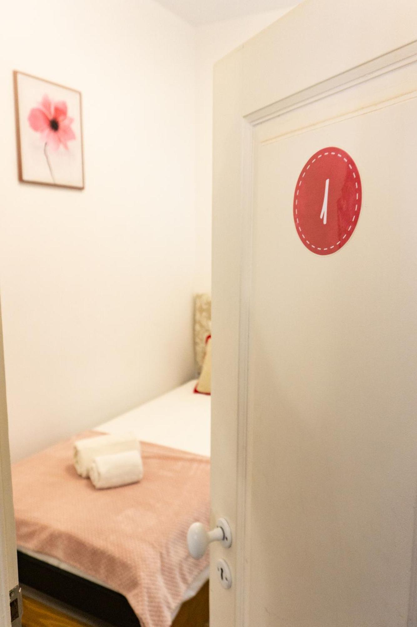 ホテル Lalitana Townhouse ラゴス 部屋 写真