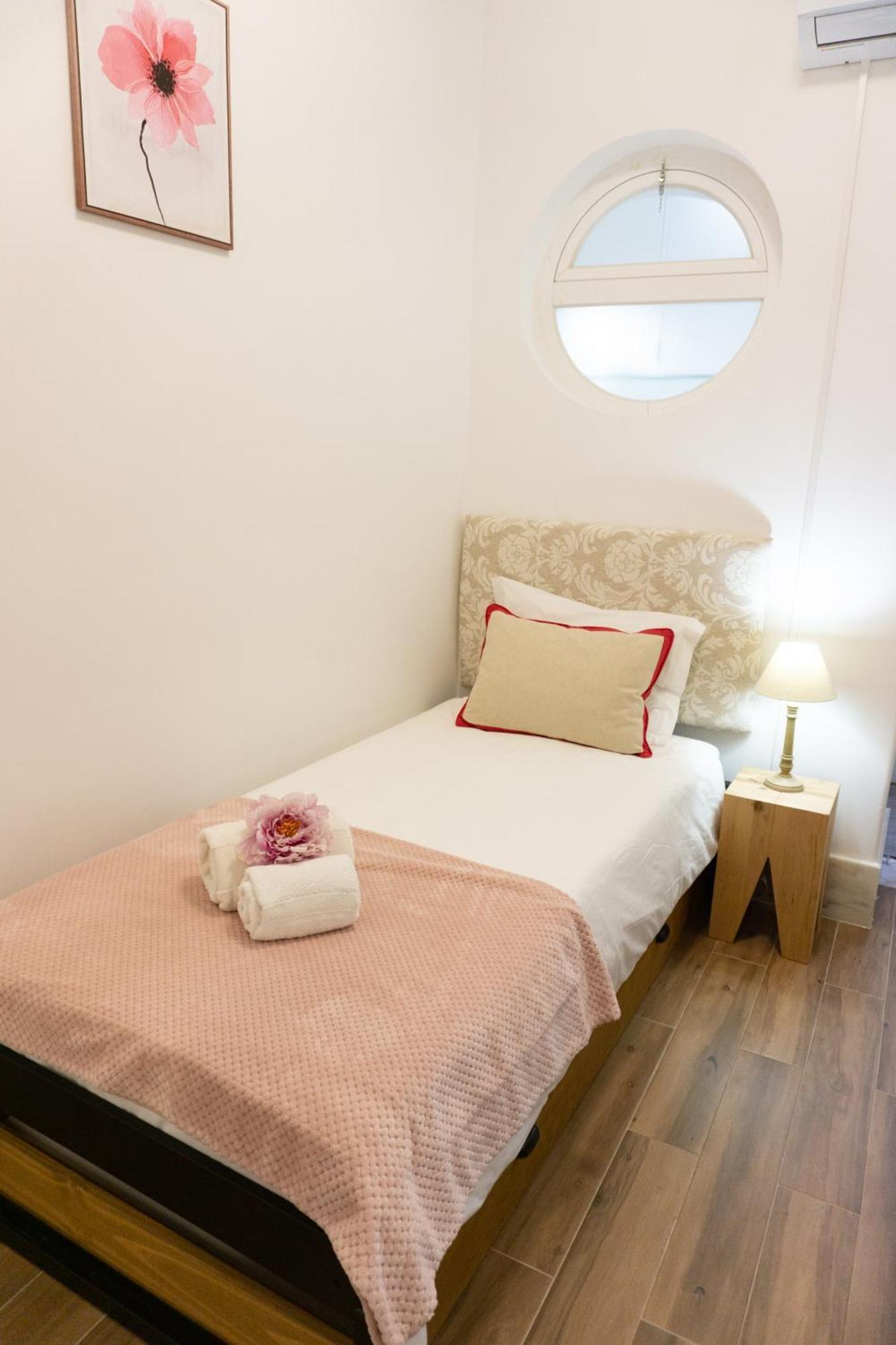 ホテル Lalitana Townhouse ラゴス 部屋 写真